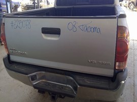 2008 TOYOTA TACOMA, SILVER, SR5, CREW CAB, 4.0L, AT, 4WD.  Z25078